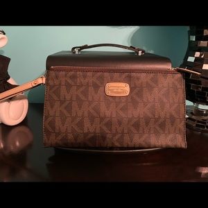 Michael Kors wristlet
